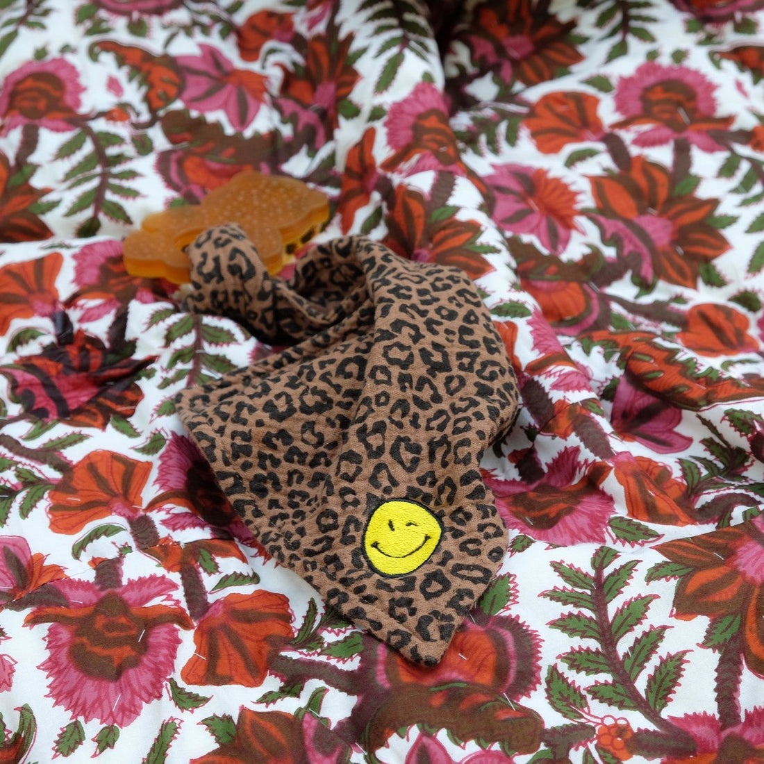 Bijtring met leopard speendoek