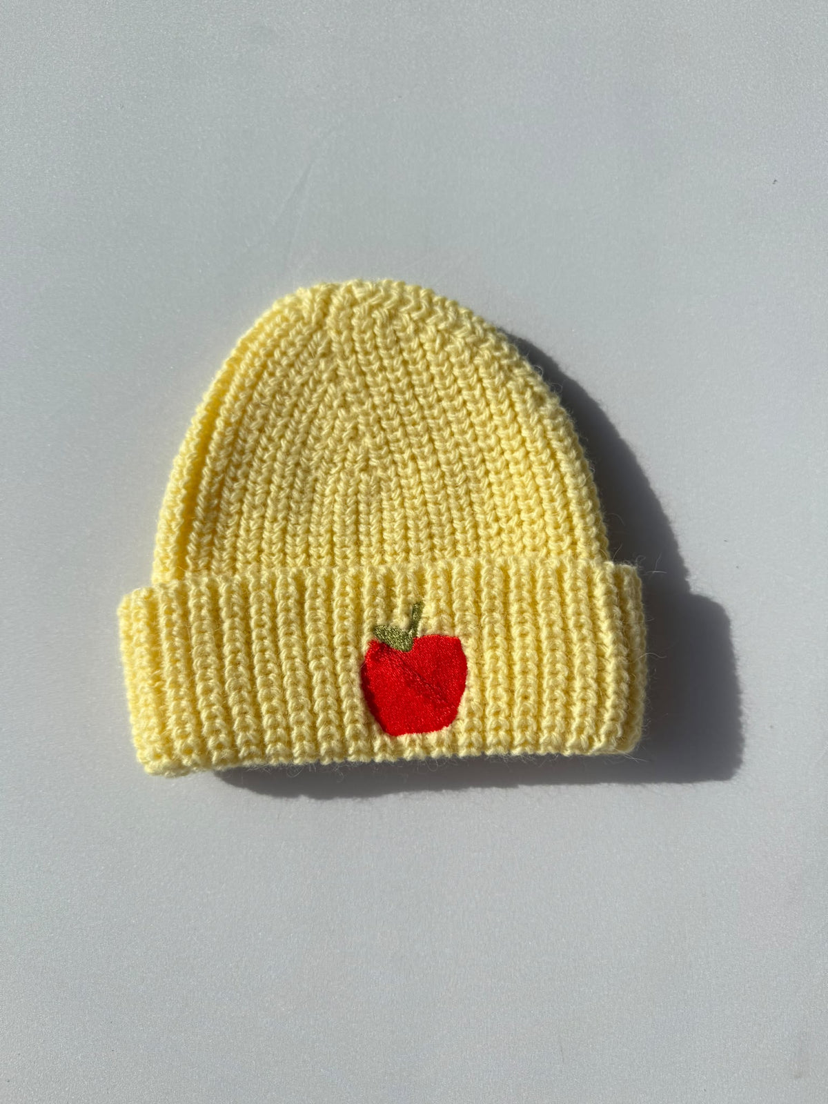 SAMPLE SALE |Beanie Butter Yellow Red Apple