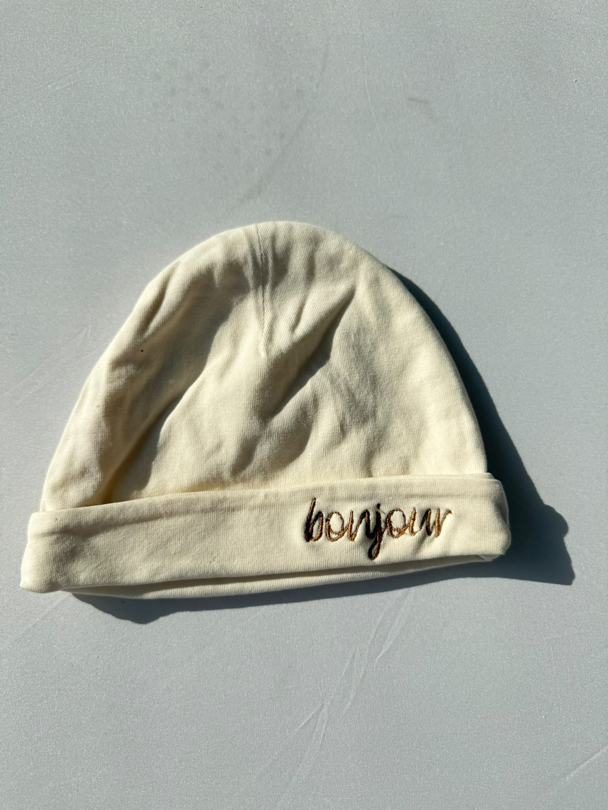 SAMPLE SALE | Tiny Beanie Bonjour Beige Bonjour