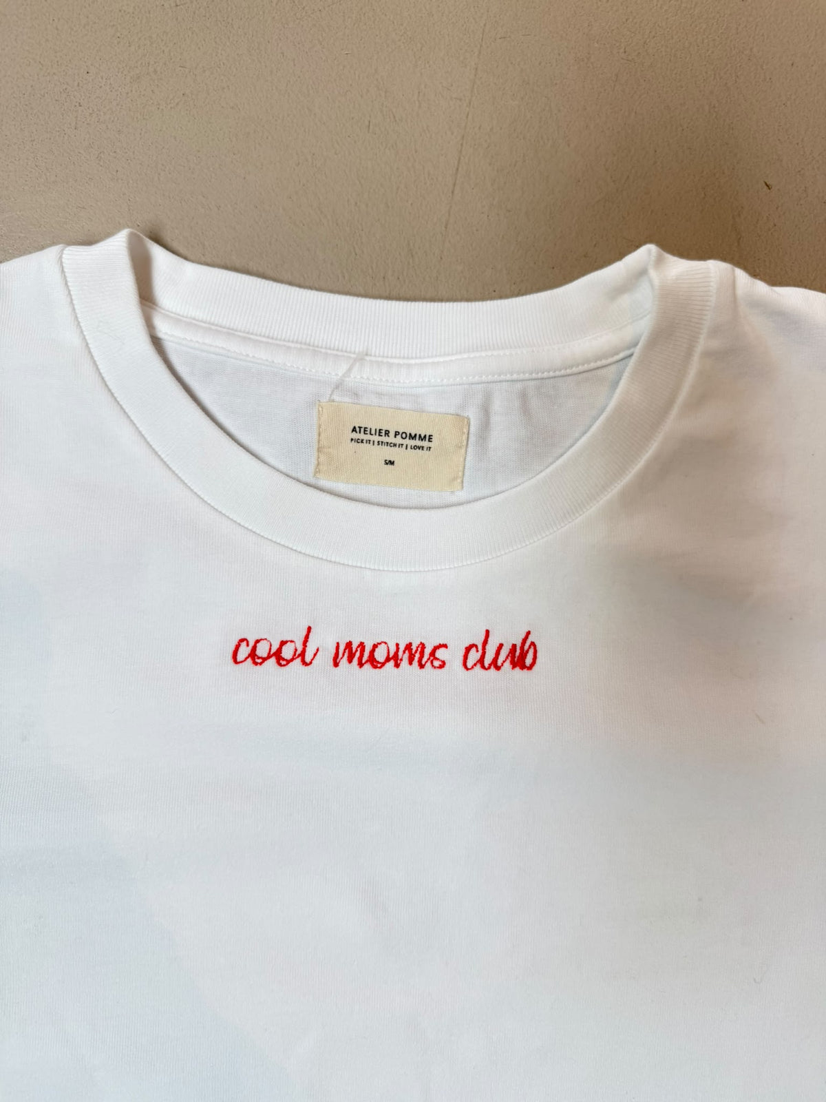 SAMPLE SALE | T-shirt White Cool Moms Club S/M