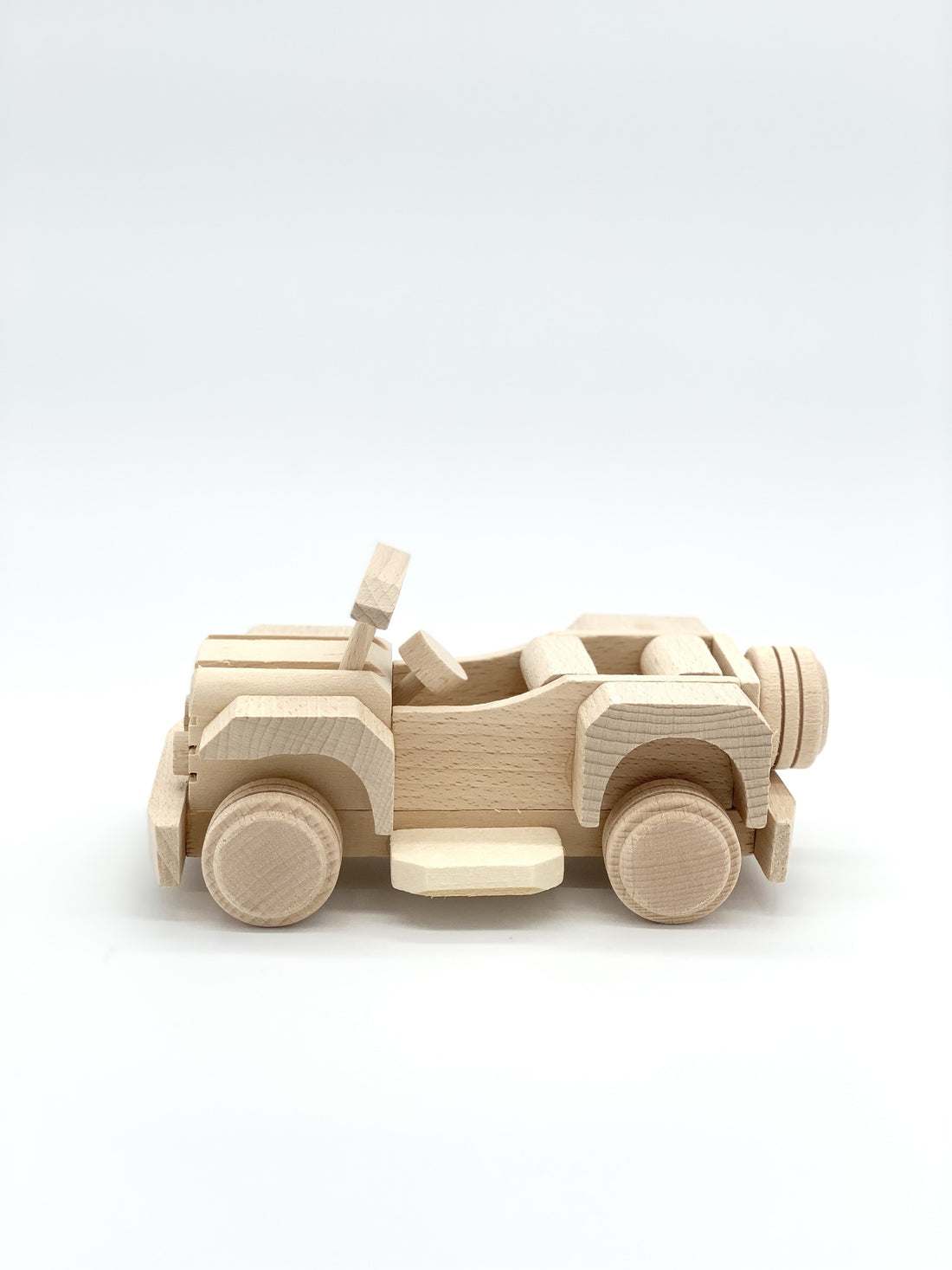 WOODEN JEEP