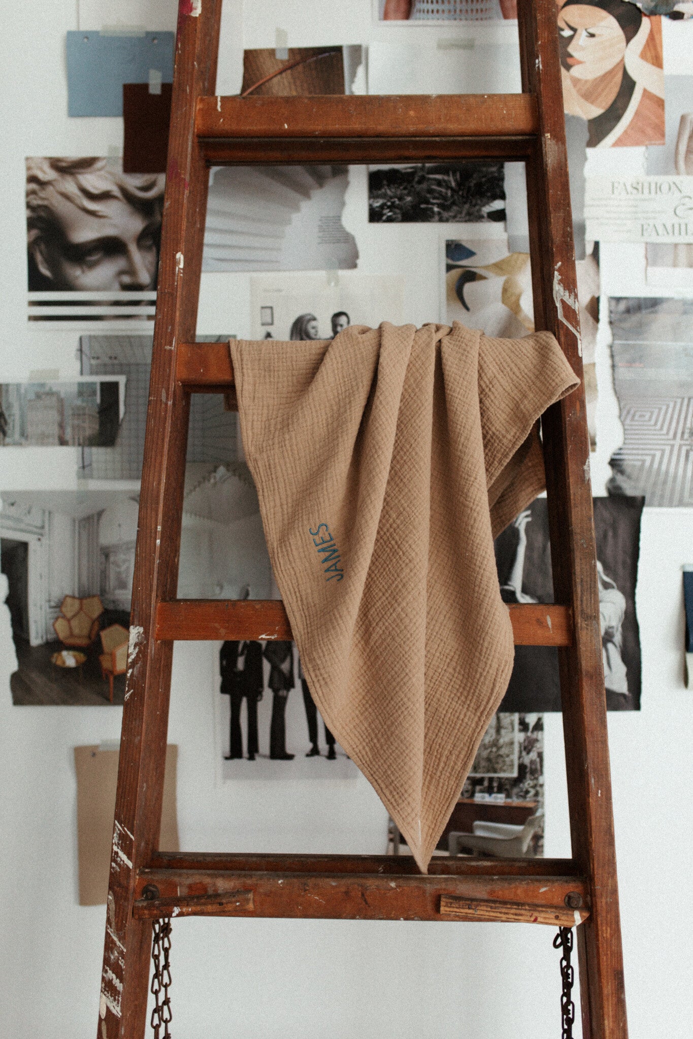 HUGE TOWEL - FINE BROWN