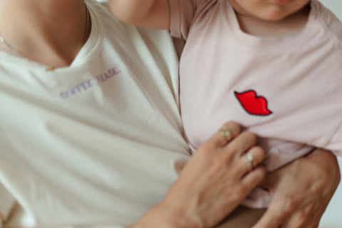 TINY T-SHIRT - PINKY PROMISE 