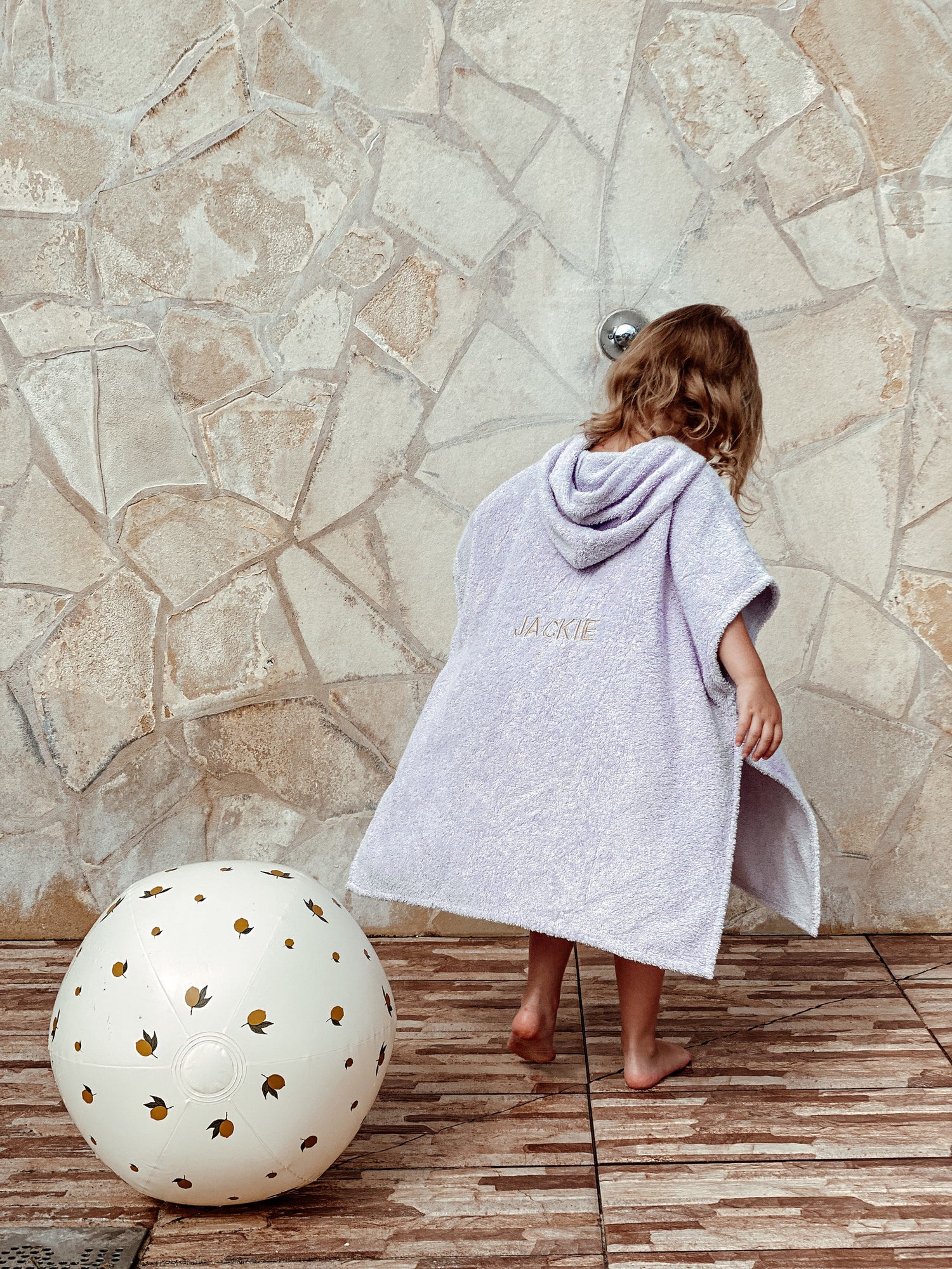 poncho in badstof voor kinderen in de kleur lila