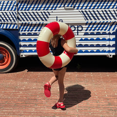 ICONIC FLOATS | SIGNAL