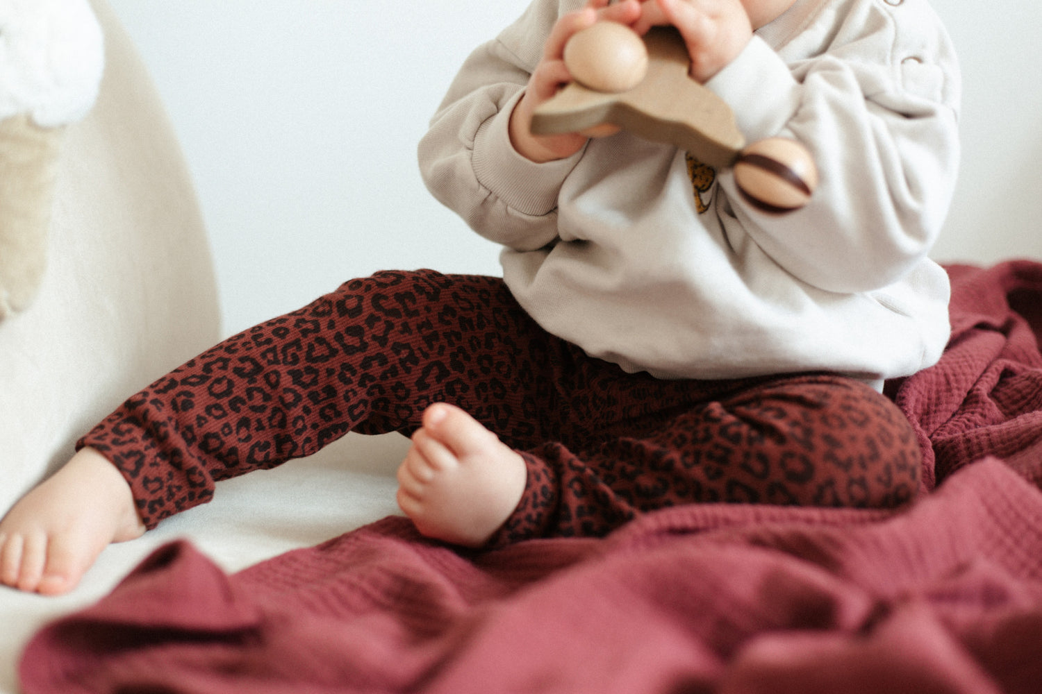 HAPPY PANTS - LEOPARD BURGUNDY BOO