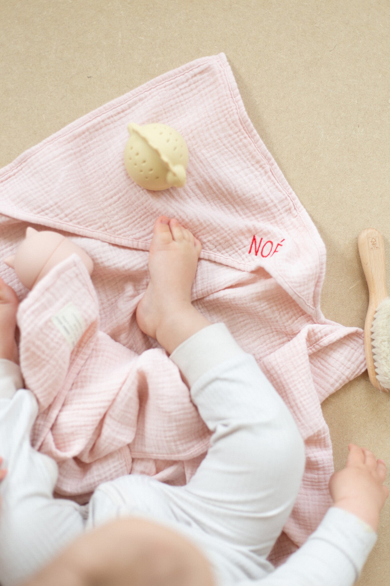 baby handdoek van zacht katoen met gepersonaliseerde naam