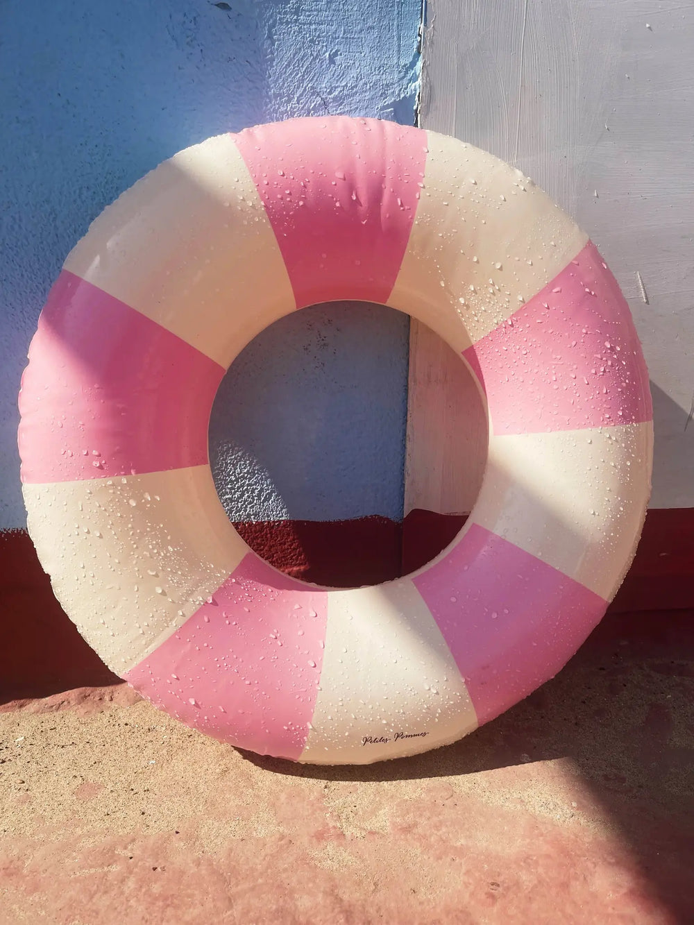 ICONIC FLOATS | BUBBLEGUM
