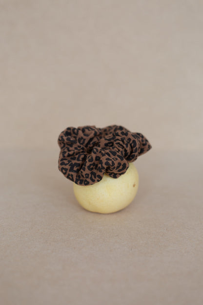 MINI - LEOPARD OVERSIZED SCRUNCHIE 