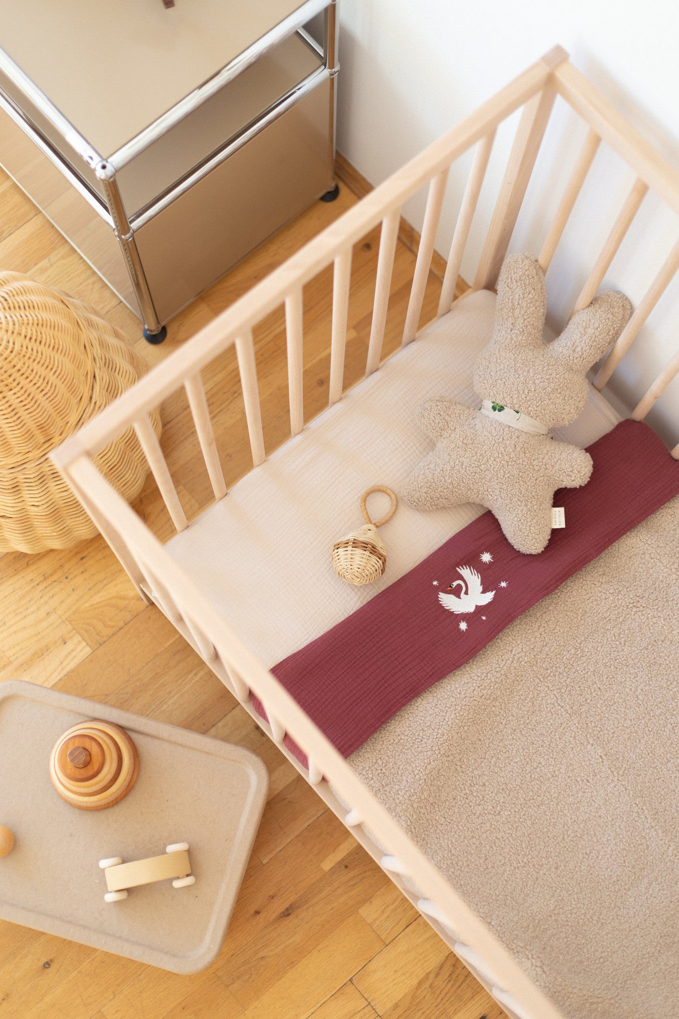 FLAT SHEET COT - BURGUNDY BOO