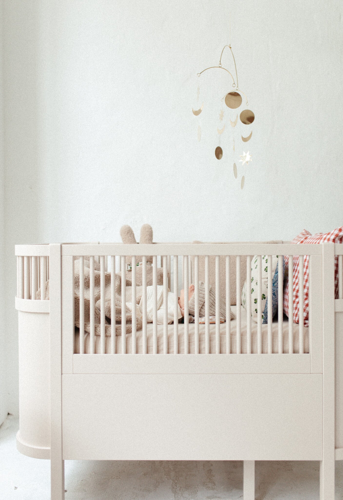 Brass mobile voor de babykamer, met schitterende sterren en manen voor boven de ledikant