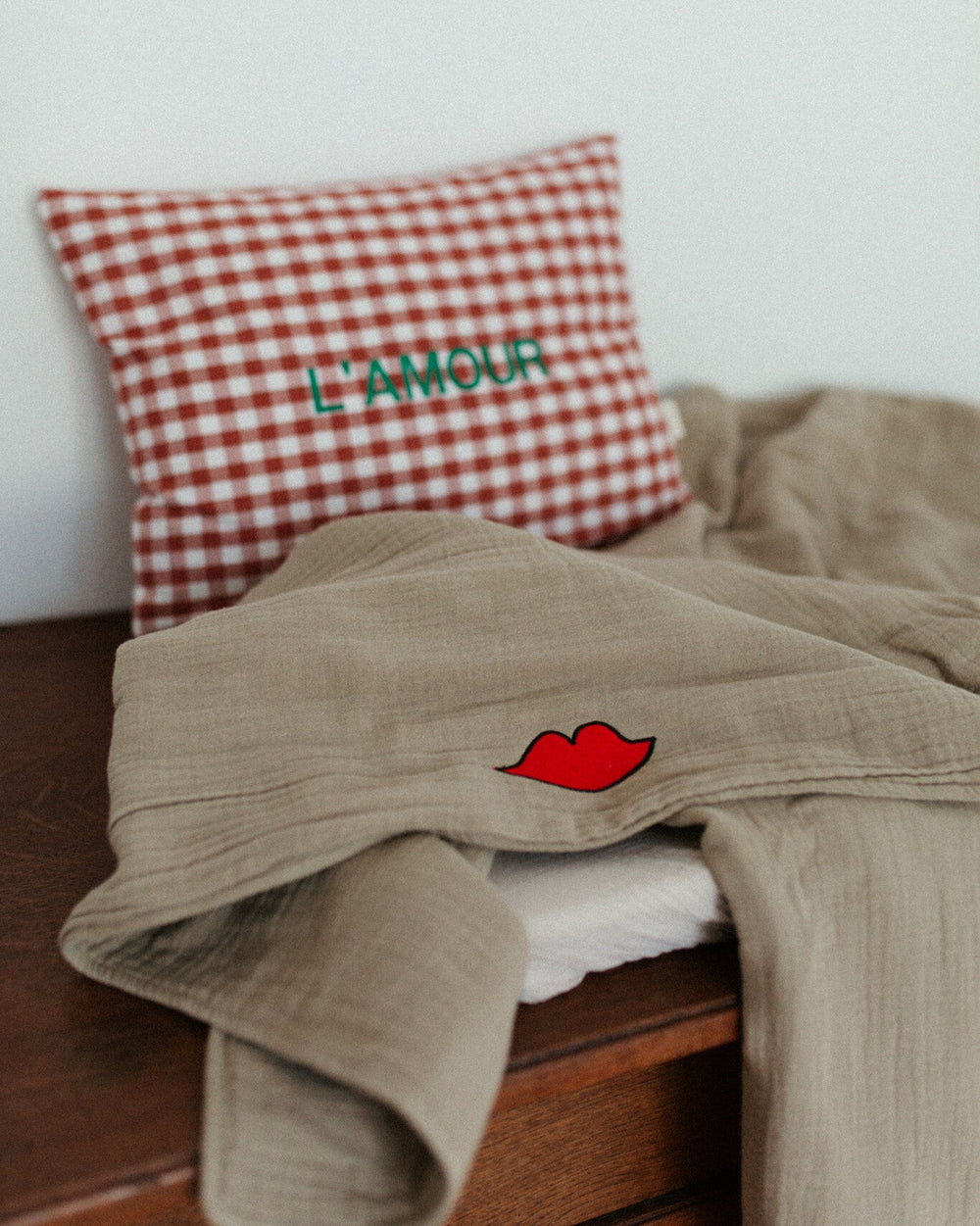MUSLIN BLANKET COT | MORNING MOSS