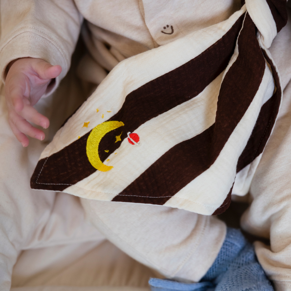 Speendoekje cuddle | The brown stripe